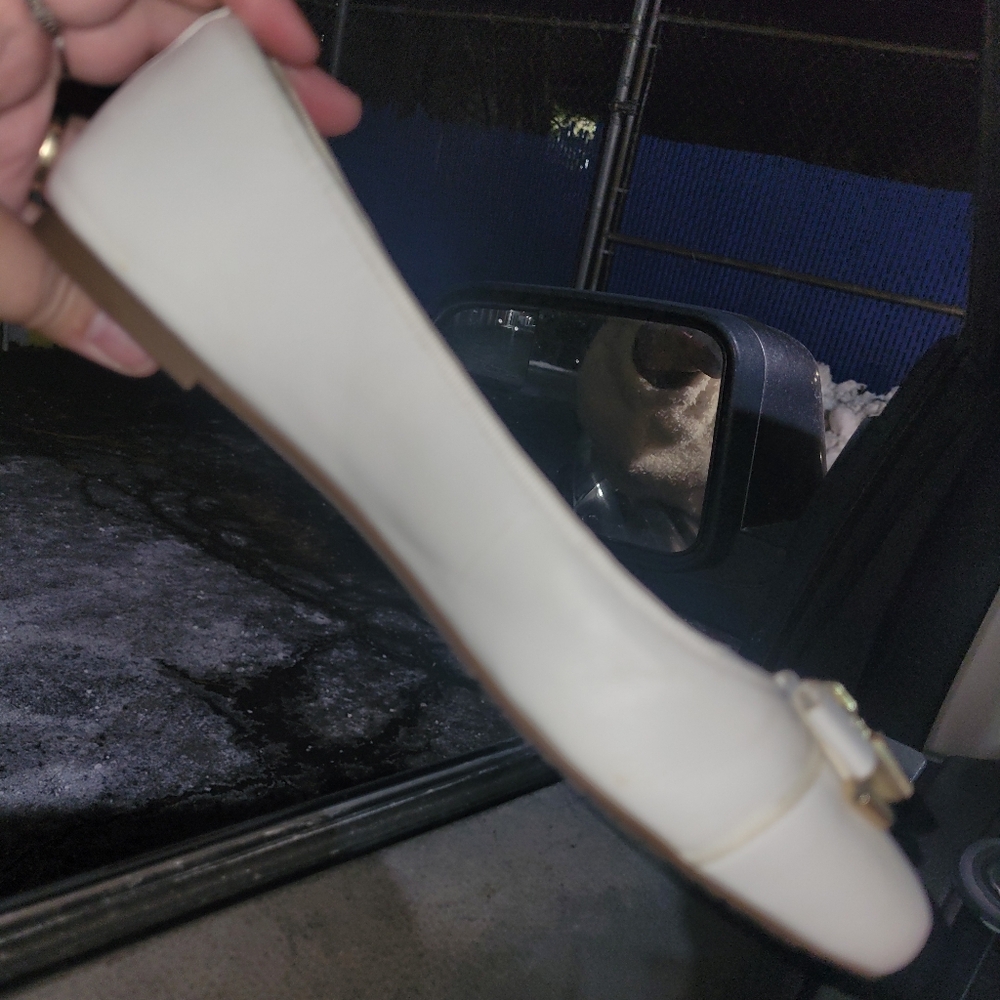 Michael Kors White Flats size 6.5 - Picture 8 of 9